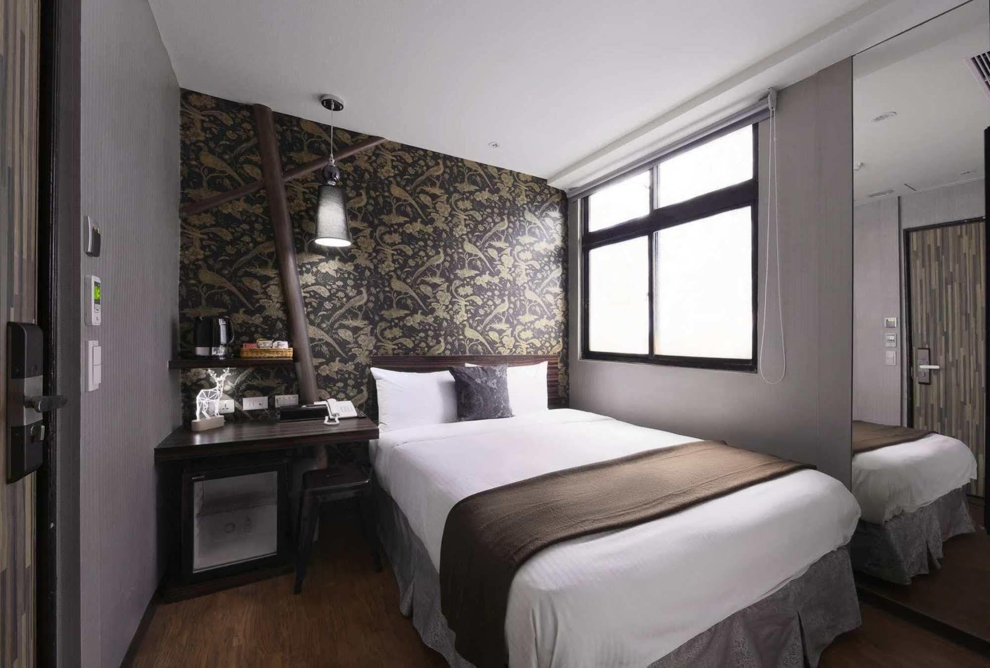 Herb Art Hotel Цзилун Экстерьер фото